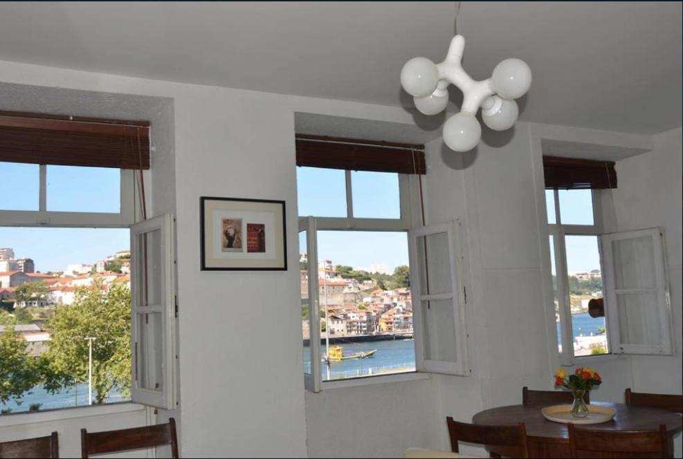 River Apartment-Magnificent Views OOporto Esterno foto